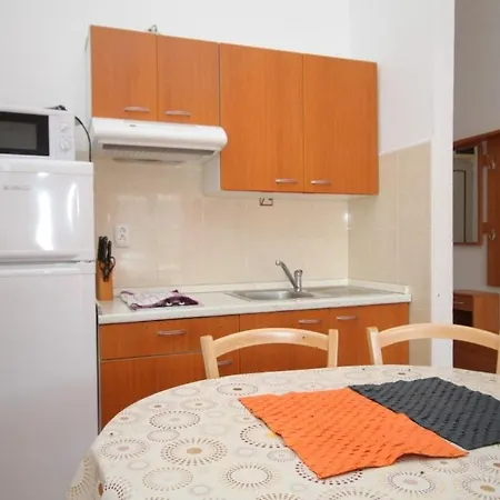 Appartamento By The Sea Pasadur, - 8391 *