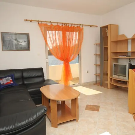 By The Sea Pasadur, - 8391 *