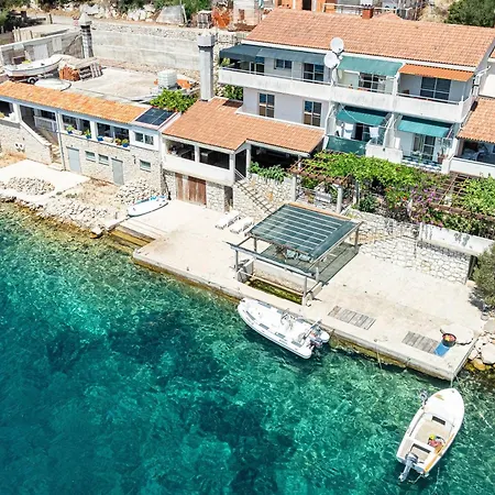 Διαμέρισμα By The Sea Pasadur, - 8391 *