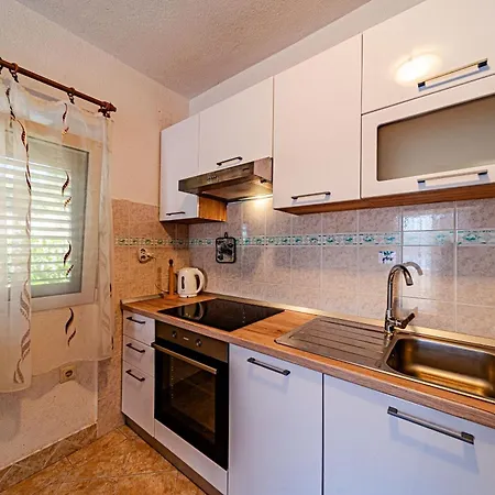 Appartamento By The Sea Pasadur, - 8391 *